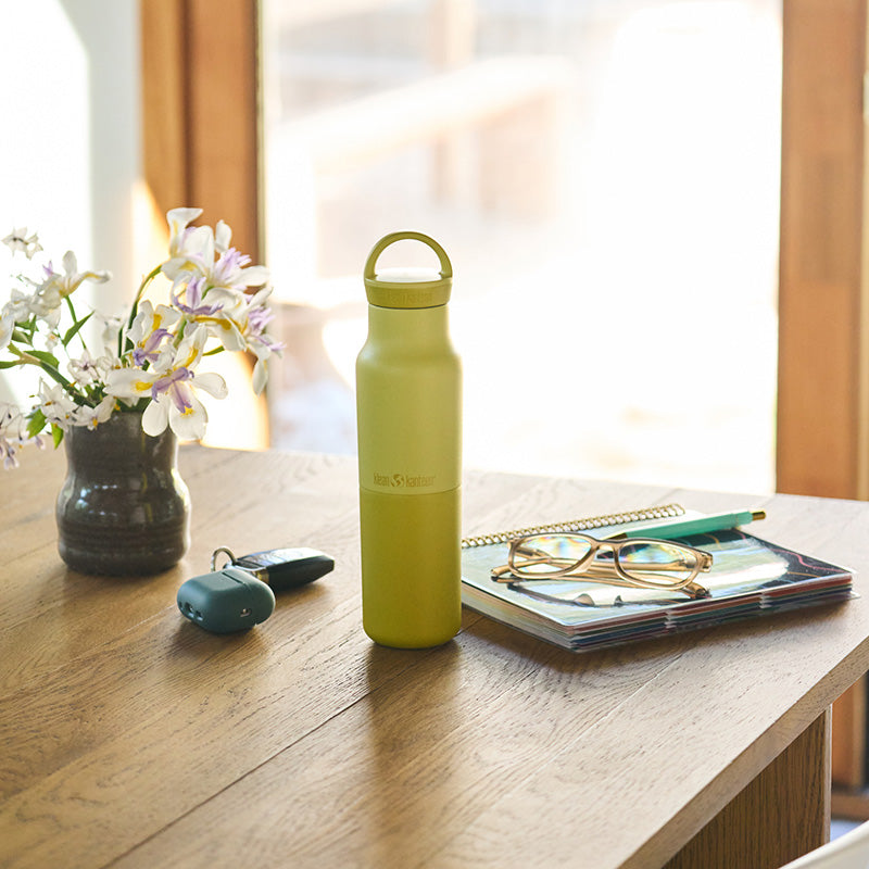 12oz-rise-classic-with-arch-loop-cap-m3 12oz_rise_classic_insulated_acacia_table_square.jpg