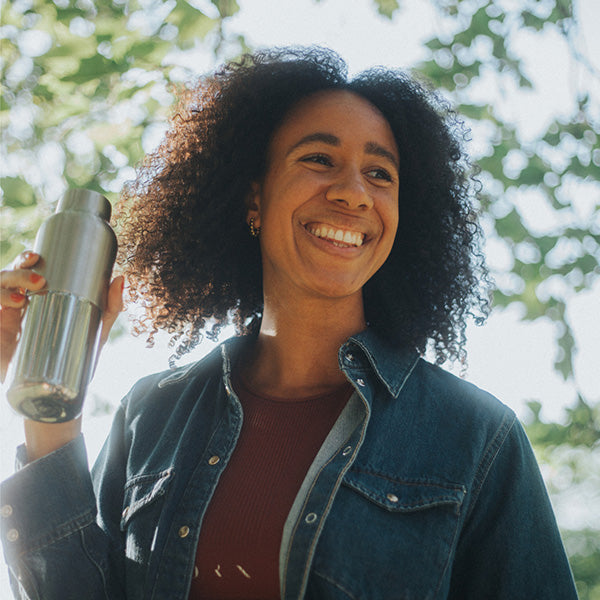 bring-your-own-party-kit-tumblers-and-cocktails-v6 16oz_rise_reflect_woman_smile_square.jpg