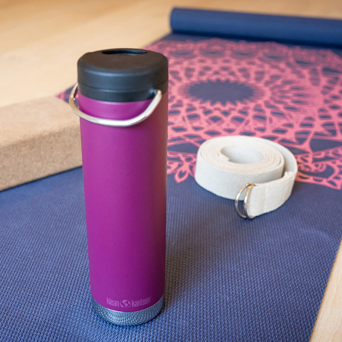 tkwide-twist-cap-with-straw-kit-u7 K20TKWPT-PP-T-TWIST-yoga_bottle_closed_lifestyle_a5ac6535-9c60-42bb-86fe-b94b5cef2b68.jpg