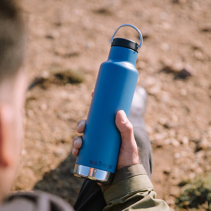 classic-loop-cap-x1 K20VCNPPL-RT-bottle_loop_cap_blue_lifestyle.jpg