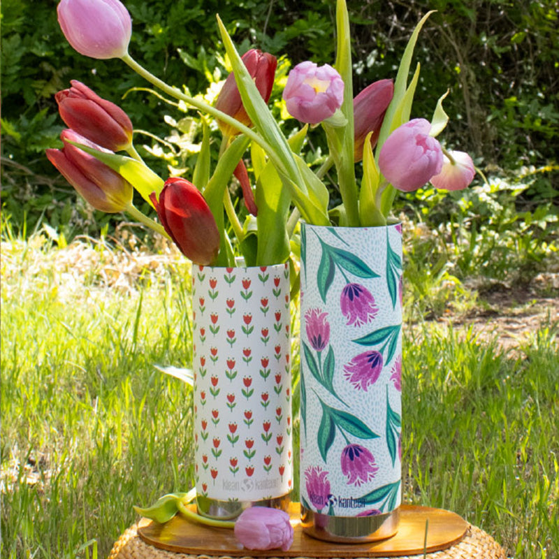 16oz-tkwide-with-cafe-red-tulips-e4 bottles_seasonal_spring_flowers_2_square.jpg