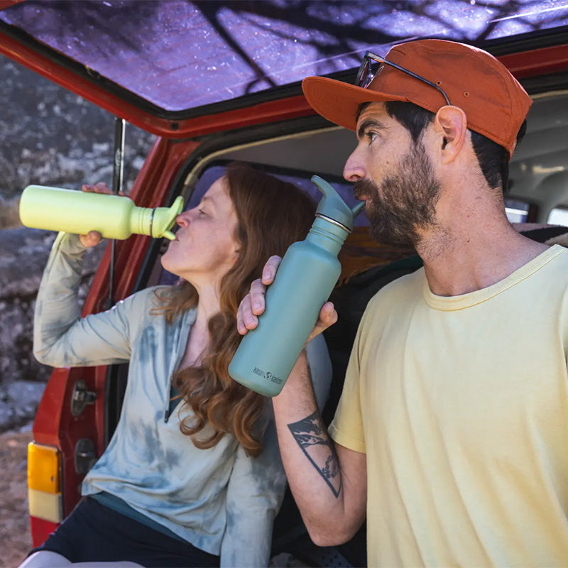 sports-bundle-chug-and-classic-z1 classic_27oz_flip_seal_couple_tailgate_tip-sip_square.jpg