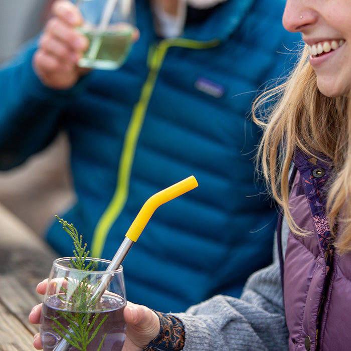straw-4-pack-r1 recycled_steel_straw_drink_smile_lifestyle.jpg