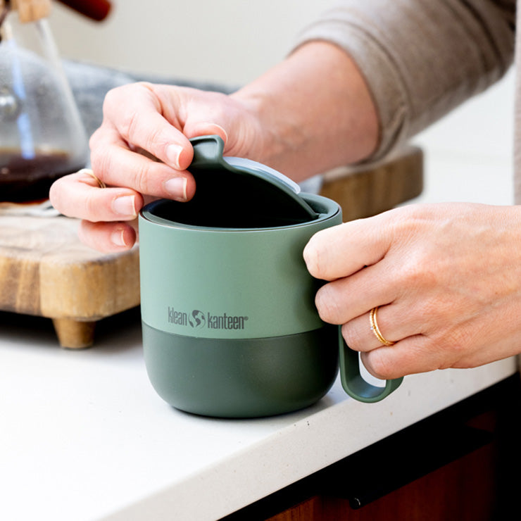flip-lid-f9 rise_flip_lid_large_coffee_mug.jpg